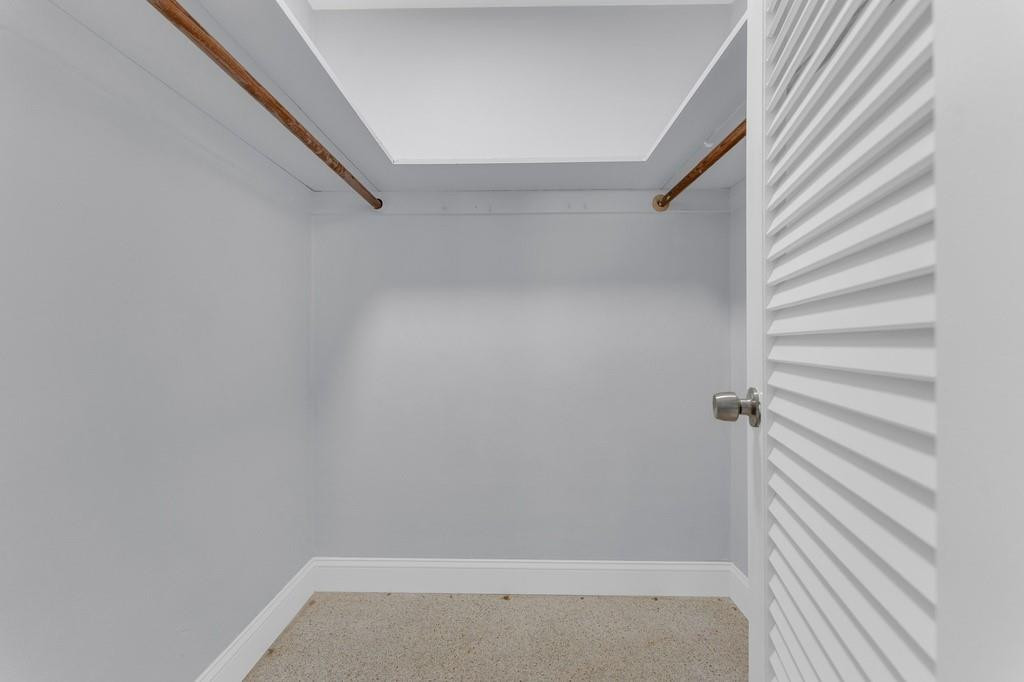 HOLLYWOOD HILLS - Residential Lease