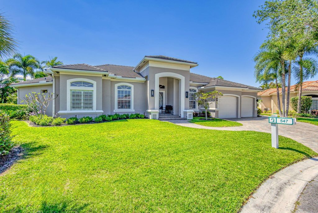 Photo of 547 Robin Lane, Jupiter, FL 33458 (MLS # R11086345)