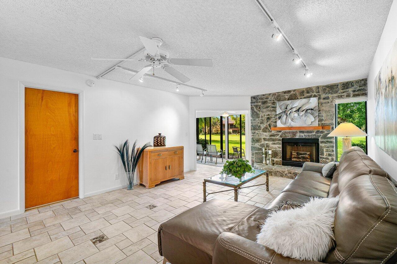 BOCA DELRAY I-III CONDO S - Residential