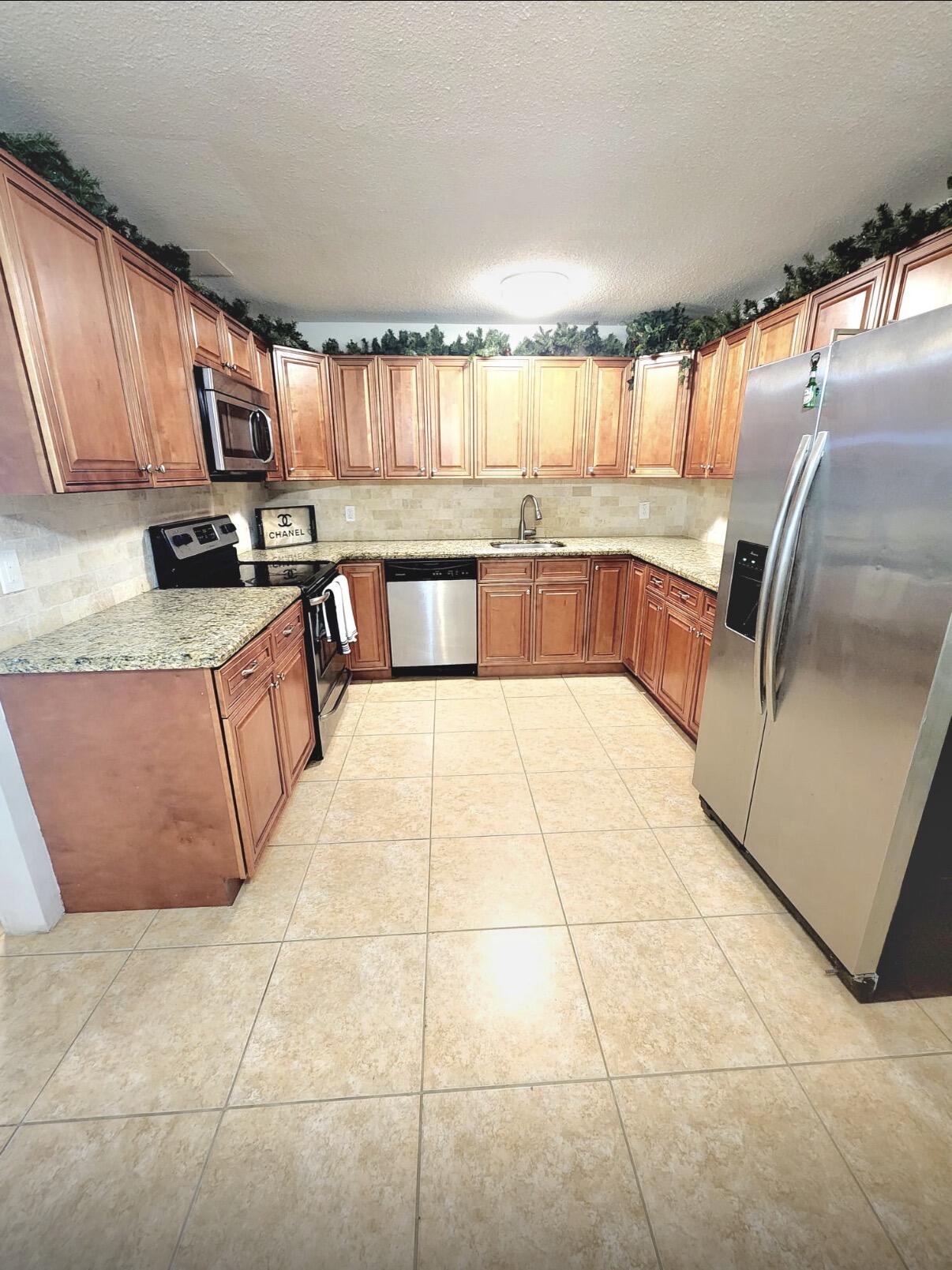 MODEL LAND CO - Residential