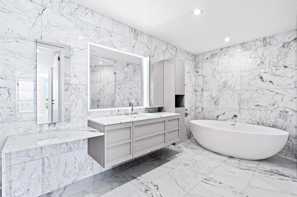 SEAGLASS CONDO - Residential