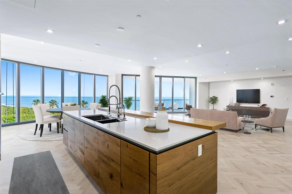 SEAGLASS CONDO - Residential