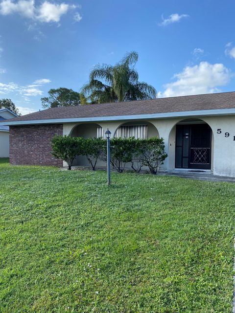 A home in Port St Lucie