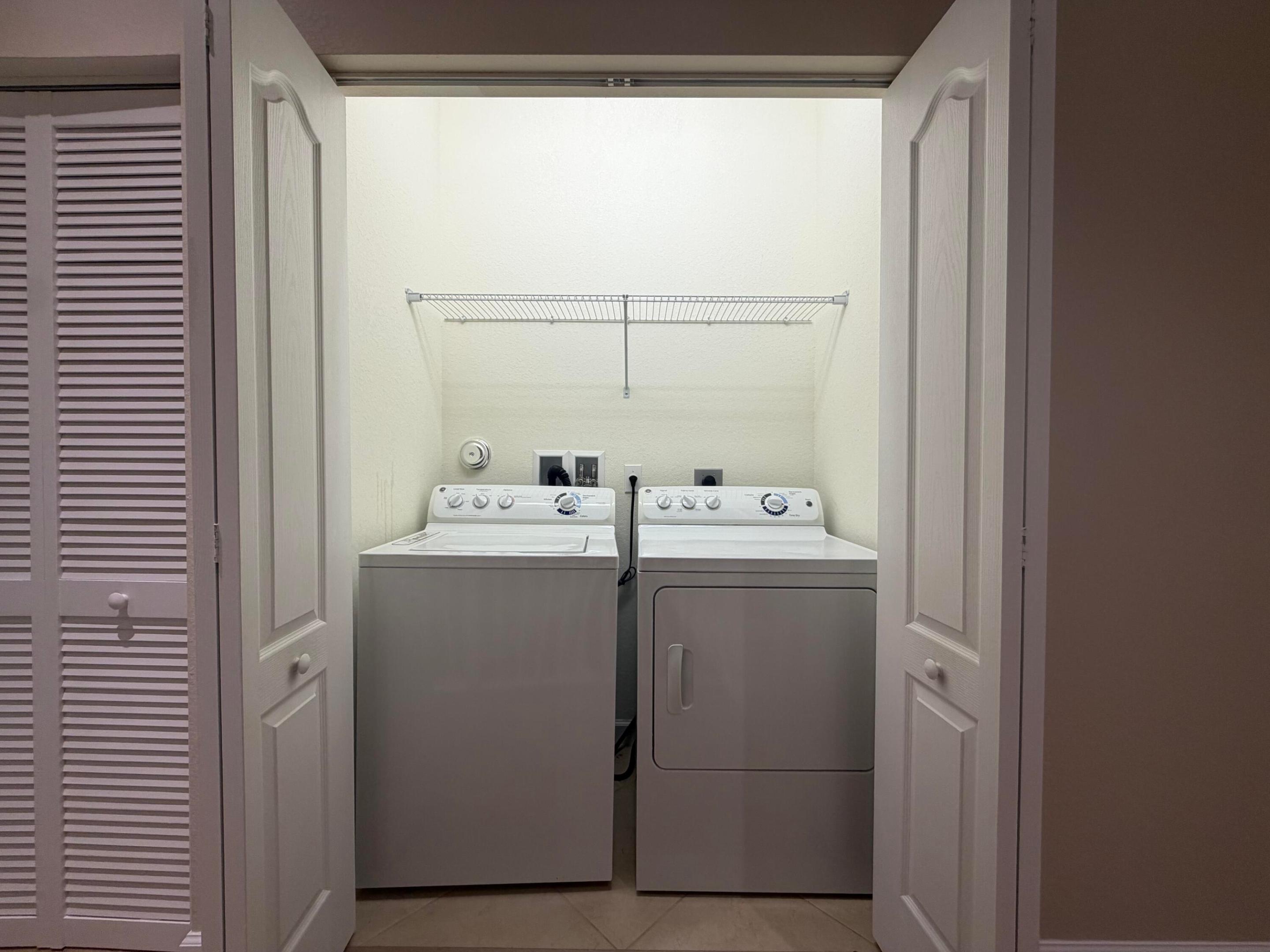 RIVER MARINA - Residential Lease