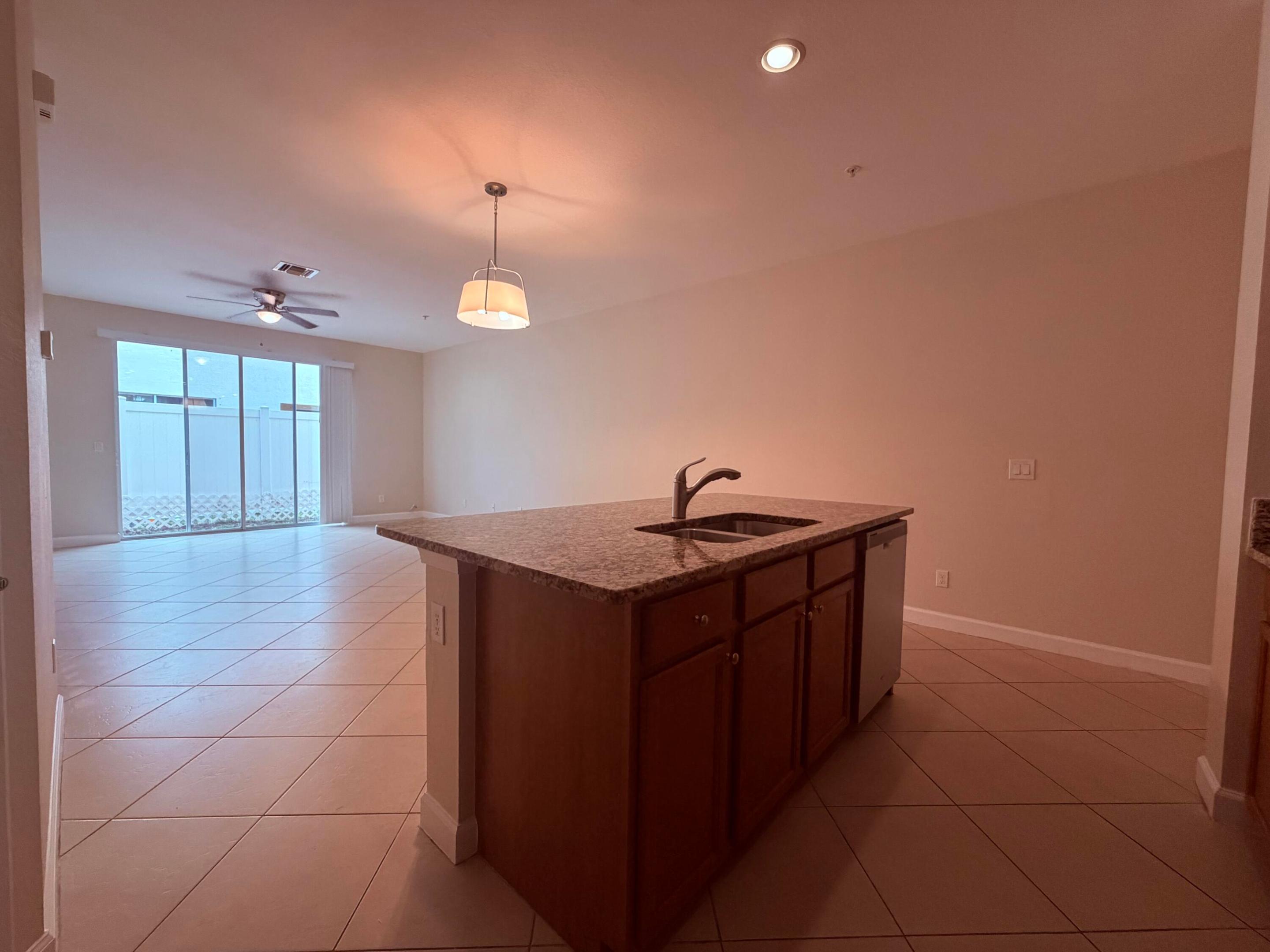 RIVER MARINA - Residential Lease