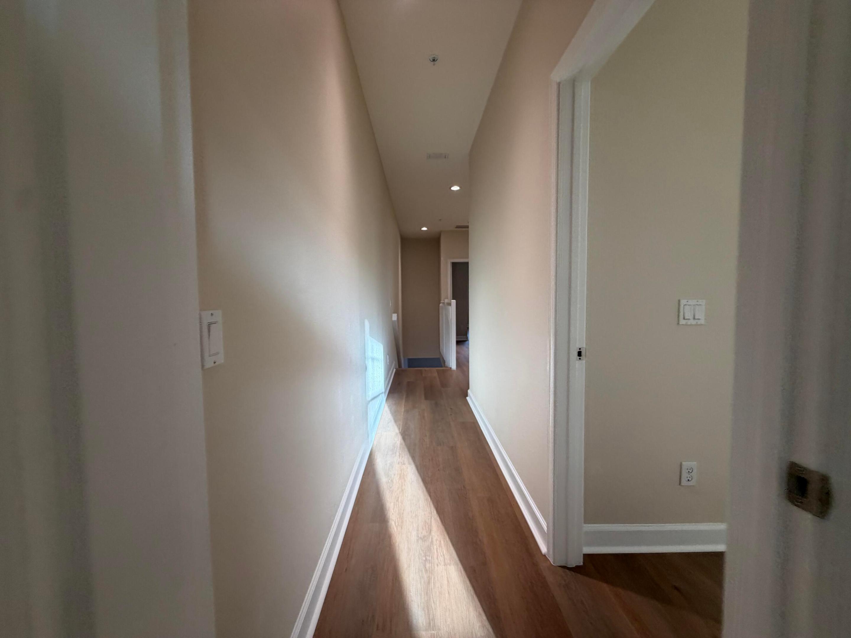 RIVER MARINA - Residential Lease