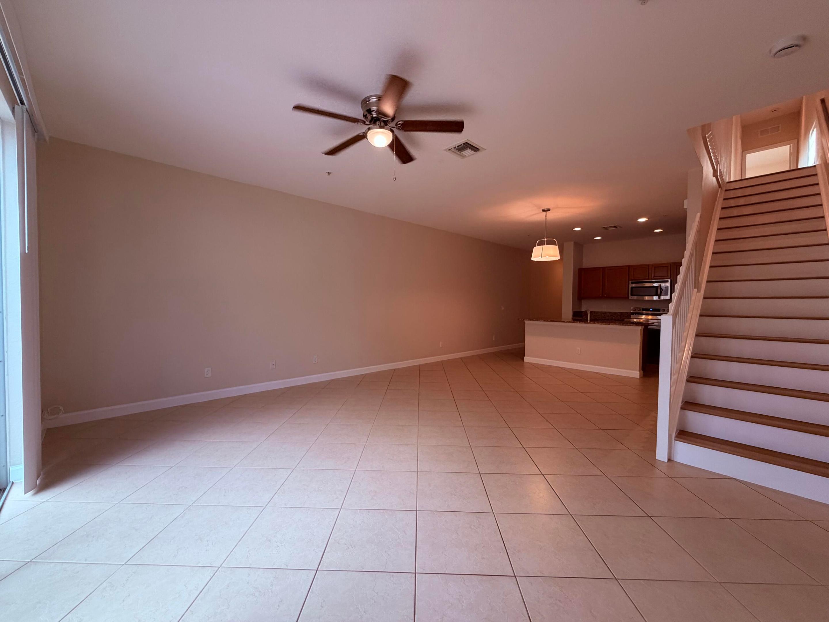 RIVER MARINA - Residential Lease