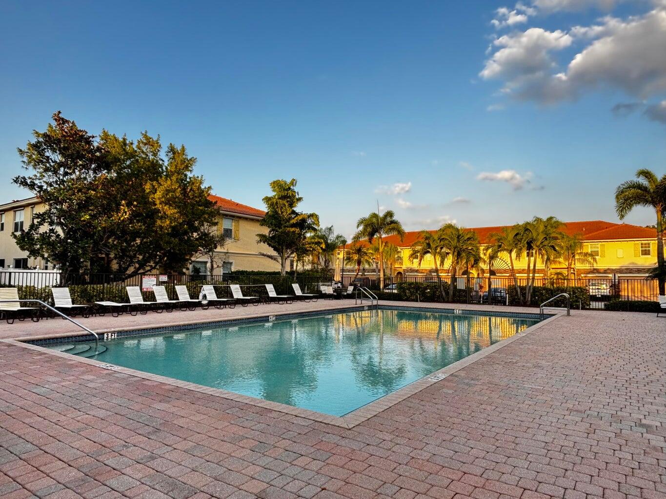 RIVER MARINA - Residential Lease