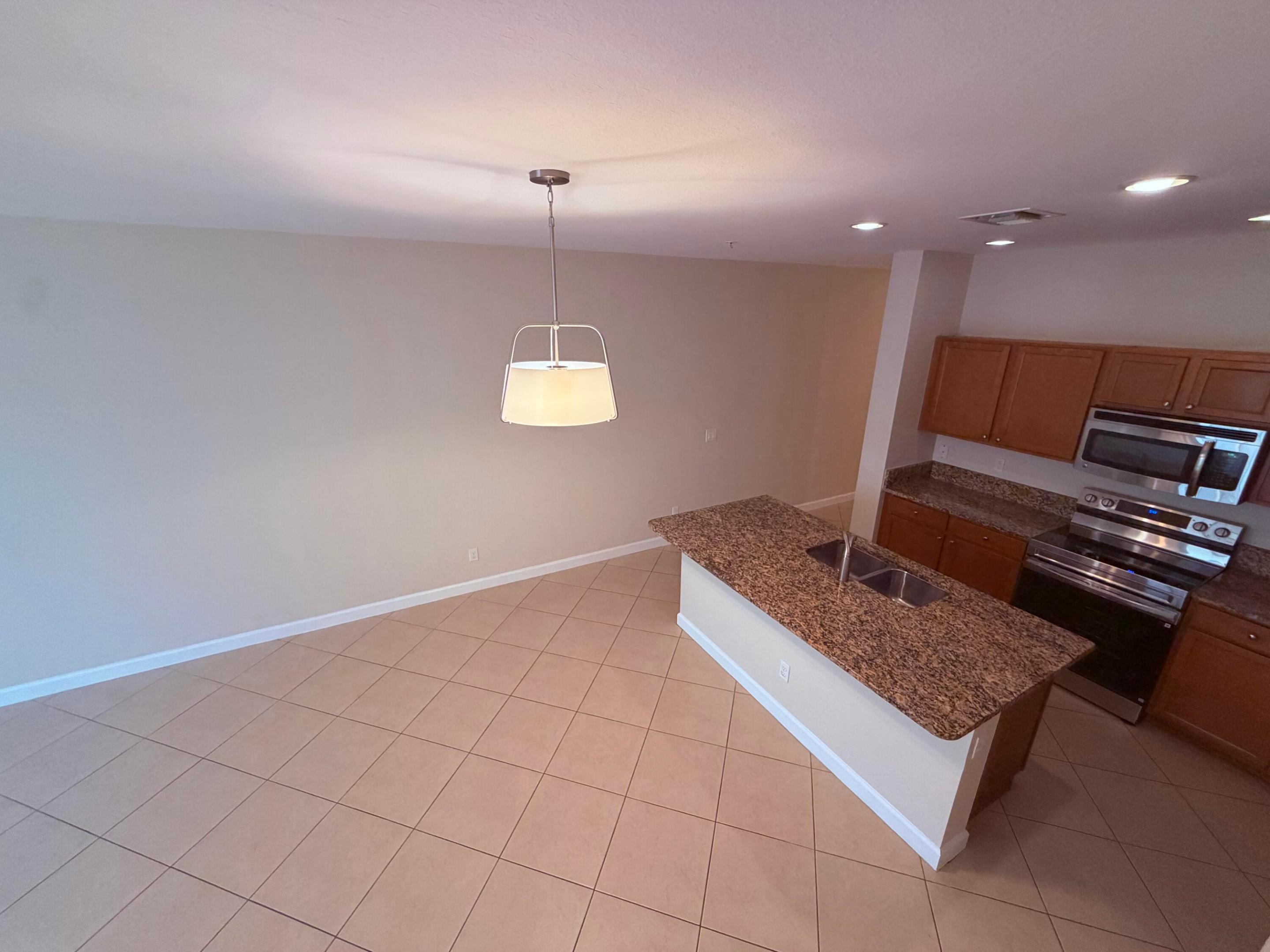 RIVER MARINA - Residential Lease