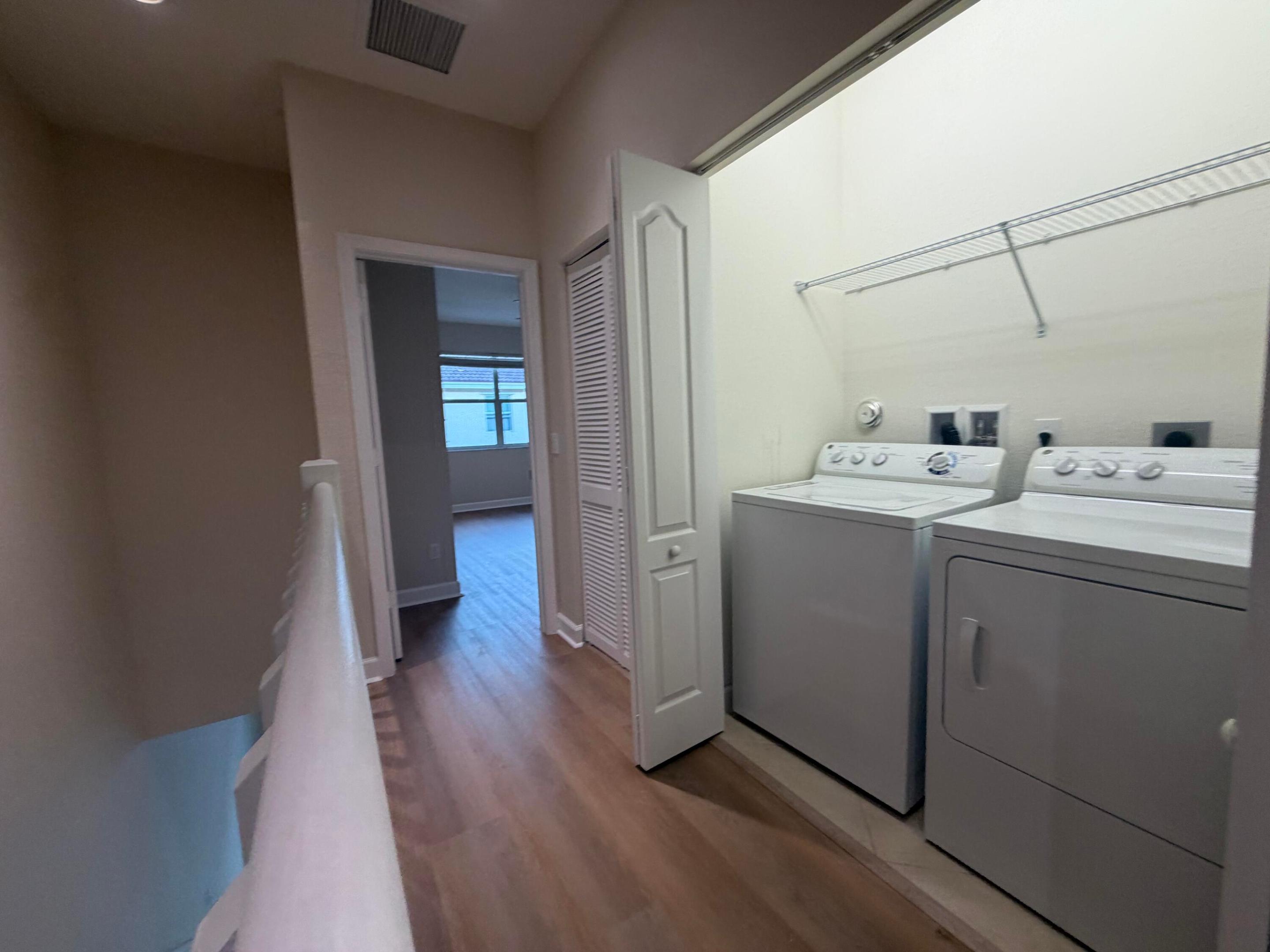 RIVER MARINA - Residential Lease