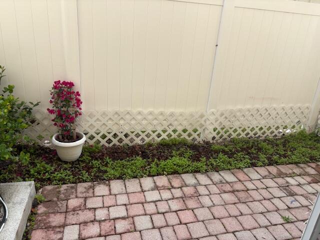 RIVER MARINA - Residential Lease