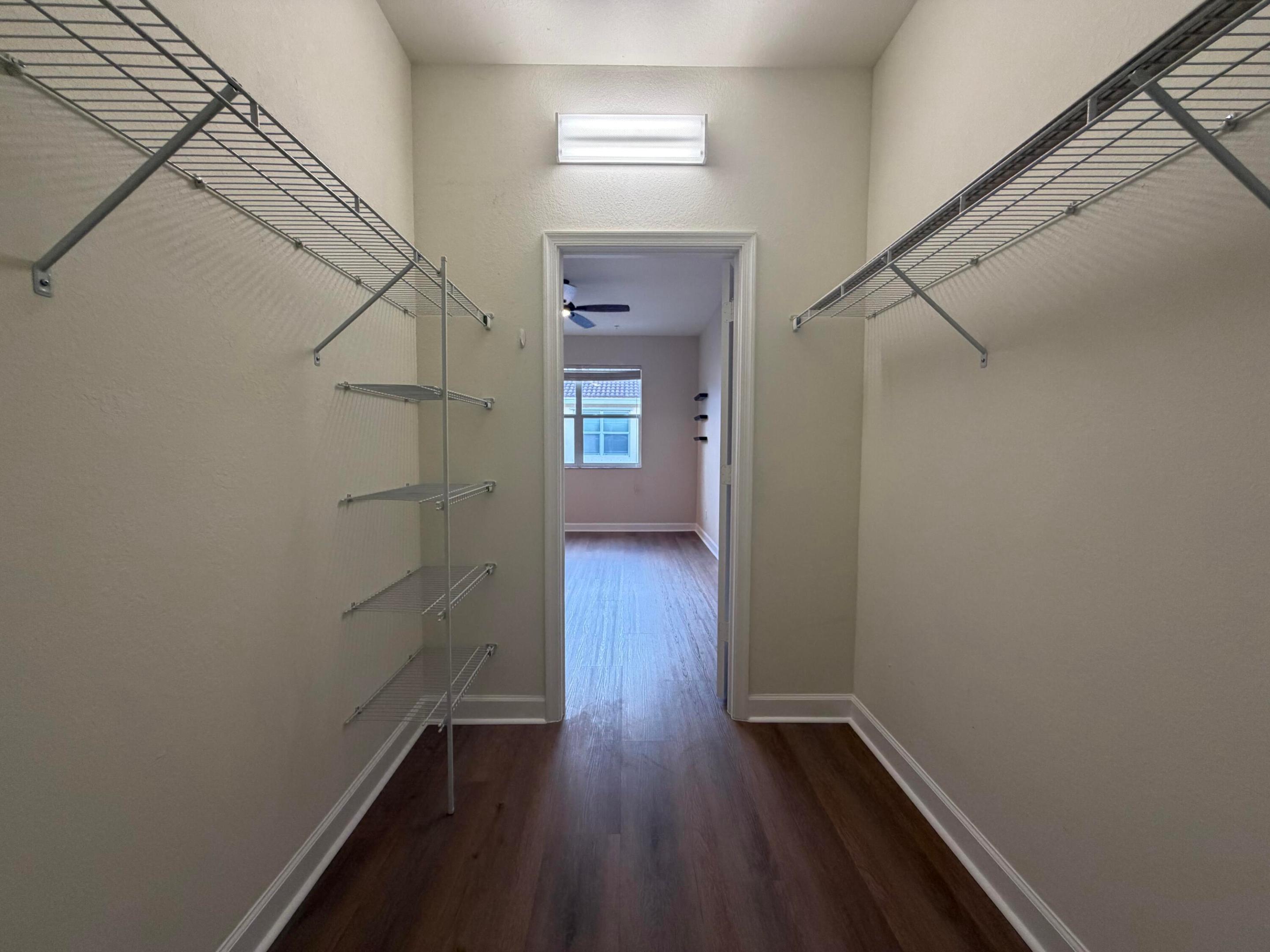 RIVER MARINA - Residential Lease