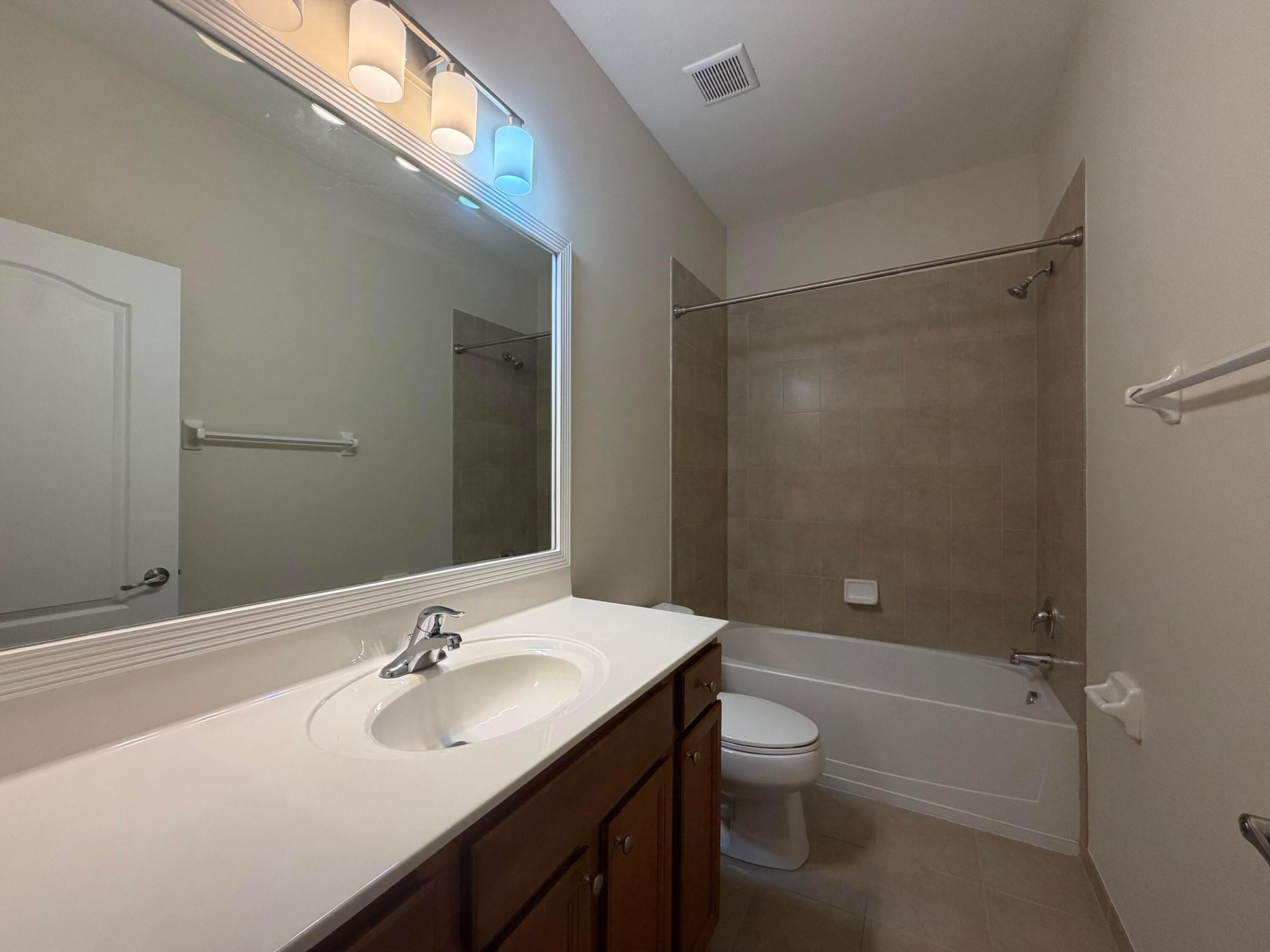 RIVER MARINA - Residential Lease