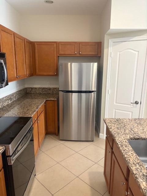 RIVER MARINA - Residential Lease