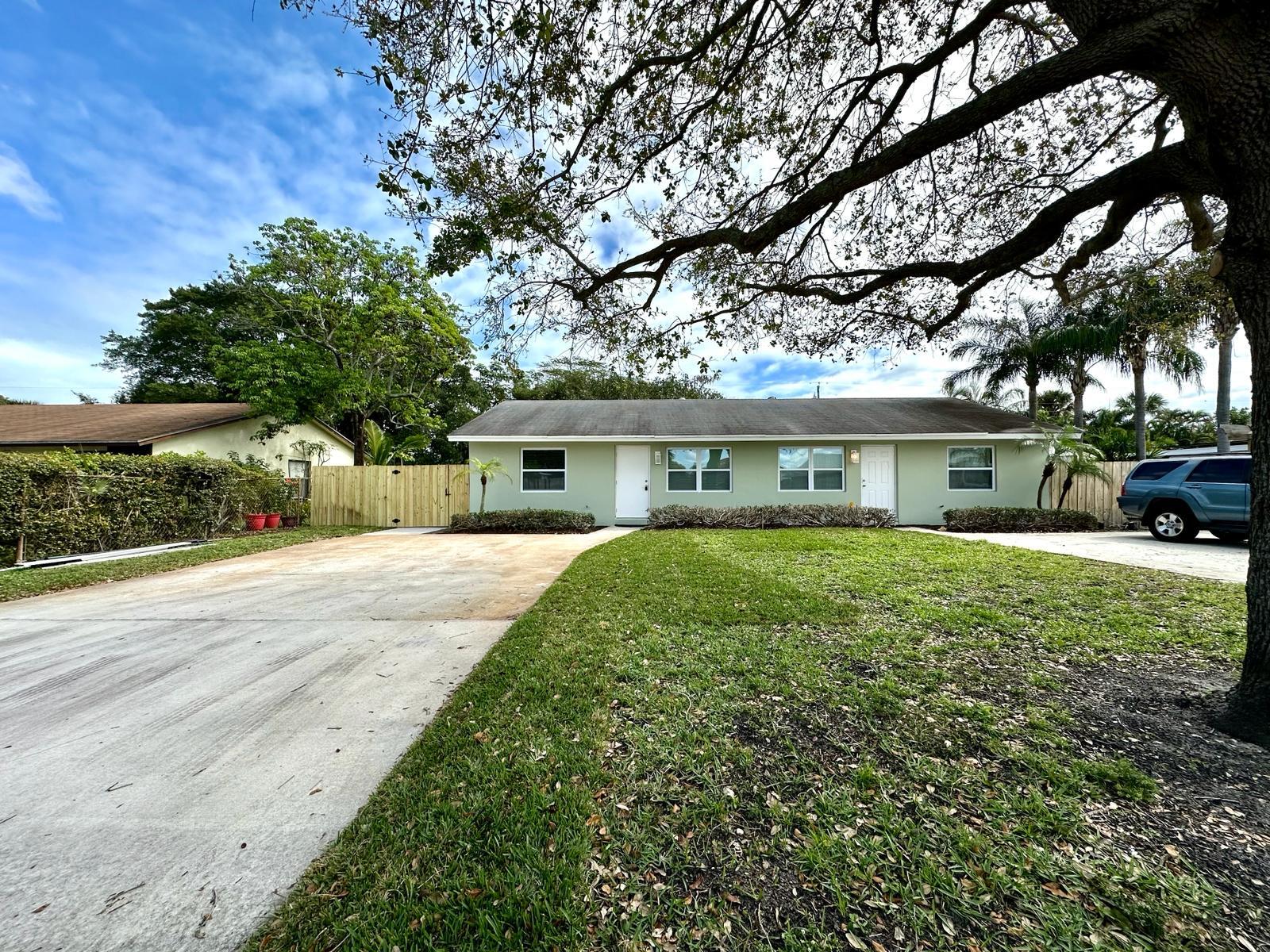 Renovated 2 Bedroom Apartment in Lake Park - $2,200/MonthMove right into this beautifully renovated 2 bedroom, 1 bathroom home located in the Lake Park area of West Palm Beach. This property features modern upgrades throughout, including:Stainless steel appliancesPlank flooring for a sleek, contemporary feelPrivate parking driveway (no street parking hassle)No HOA - quick and easy approval processEnjoy comfortable living in a convenient location, close to shopping, dining, major highways, and just minutes from the intracoastal and beaches.📍 Rent: $2,200/month📍 Fast application process - move in with ease!