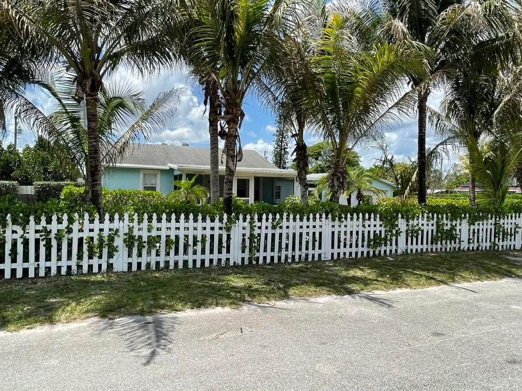 Photo of 683 Mercury Street, West Palm Beach, FL 33406 (MLS # B26021264)