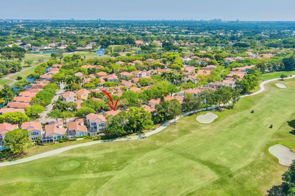Photo of 76 Via Del Corso, Palm Beach Gardens, FL 33418 (MLS # R11135191)