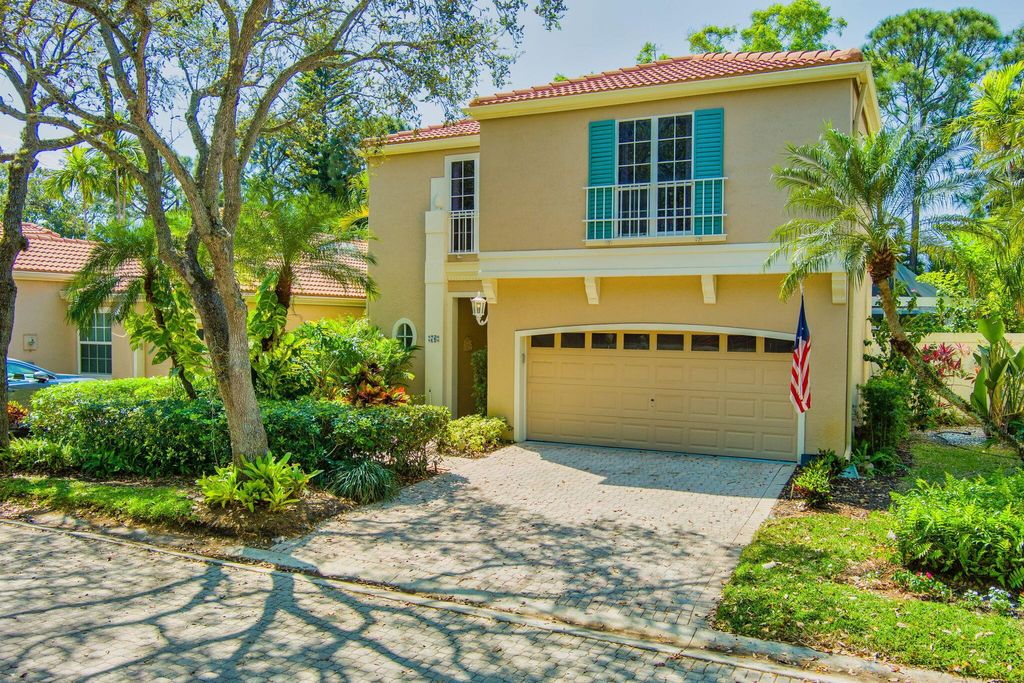 Photo of 76 Via Del Corso, Palm Beach Gardens, FL 33418 (MLS # R11135191)