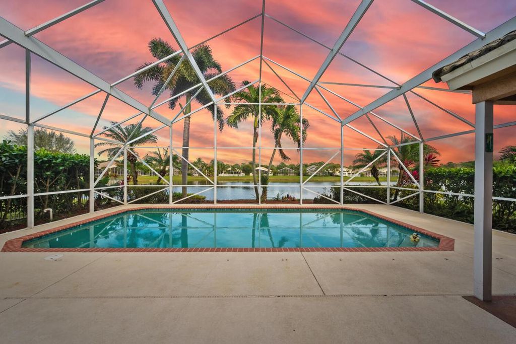 Photo of 1045 SE Westminster Place, Stuart, FL 34997 (MLS # R10947004)