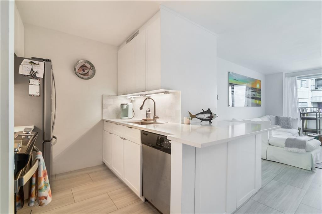 Pompano Beach Club S - Residential