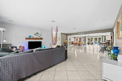 Tiny photo for 939 Buchanan Street, Hollywood, FL 33019 (MLS # B26010783)