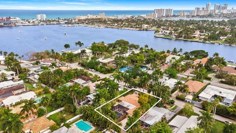 Tiny photo for 939 Buchanan Street, Hollywood, FL 33019 (MLS # B26010783)