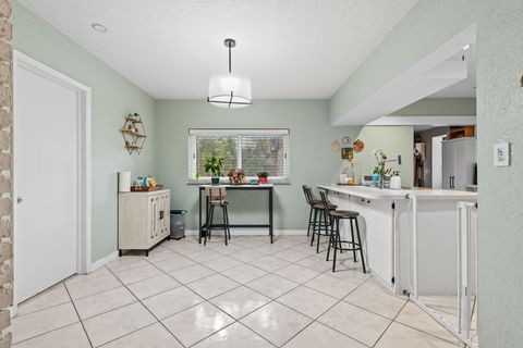 Tiny photo for 939 Buchanan Street, Hollywood, FL 33019 (MLS # B26010783)