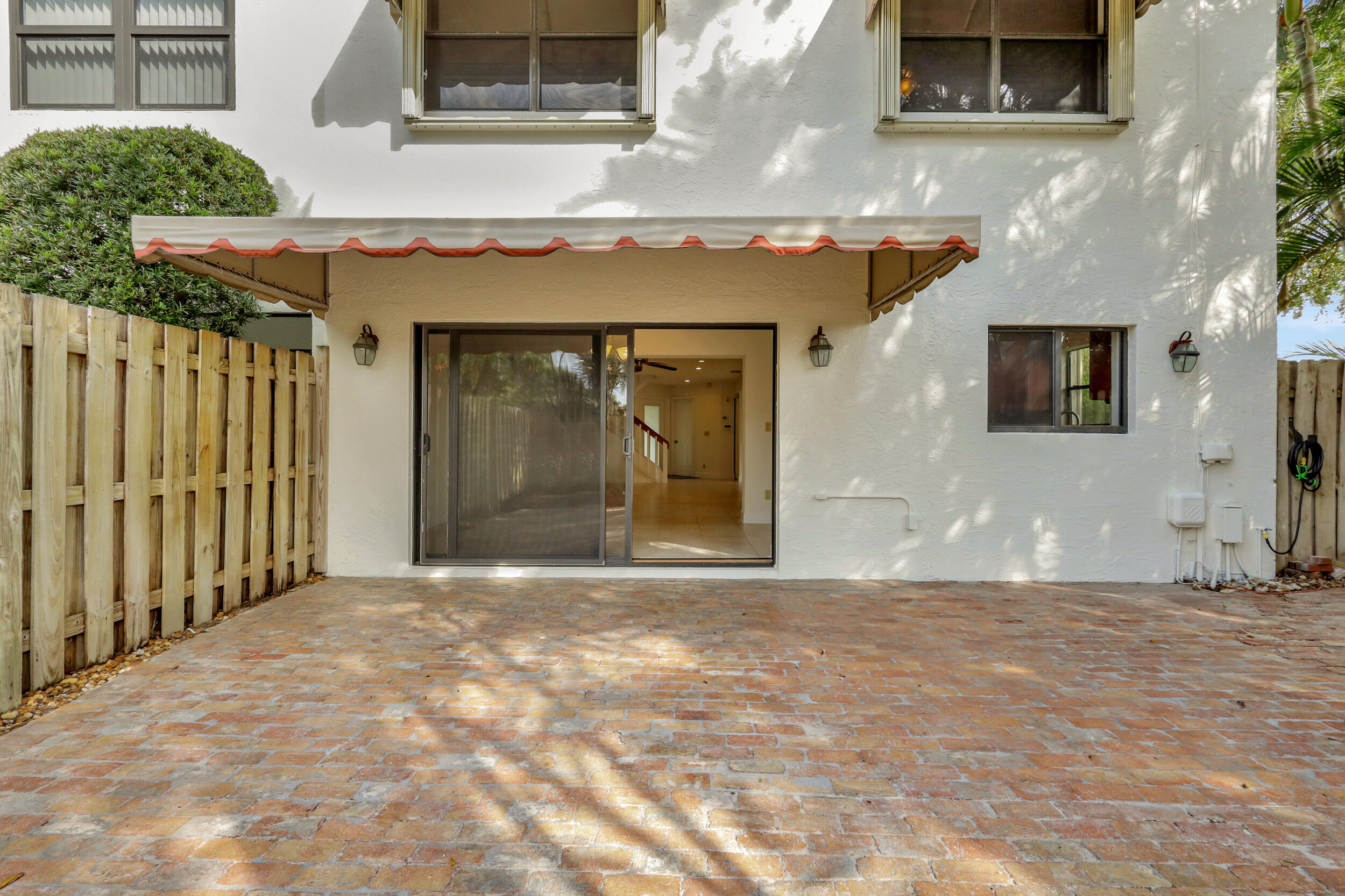 PELICAN HARBOR PH 2 - Residential Lease