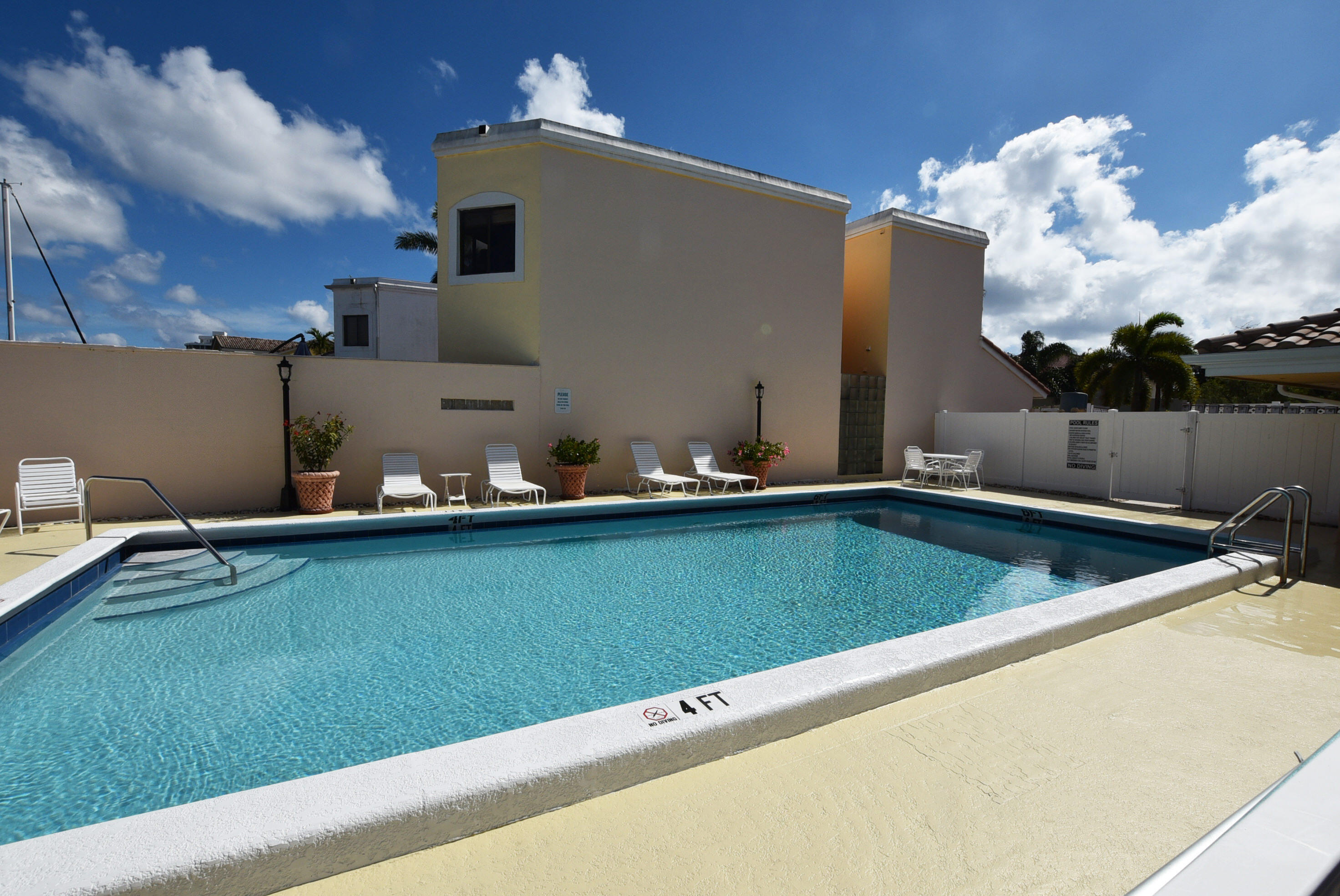 PELICAN HARBOR PH 2 - Residential Lease