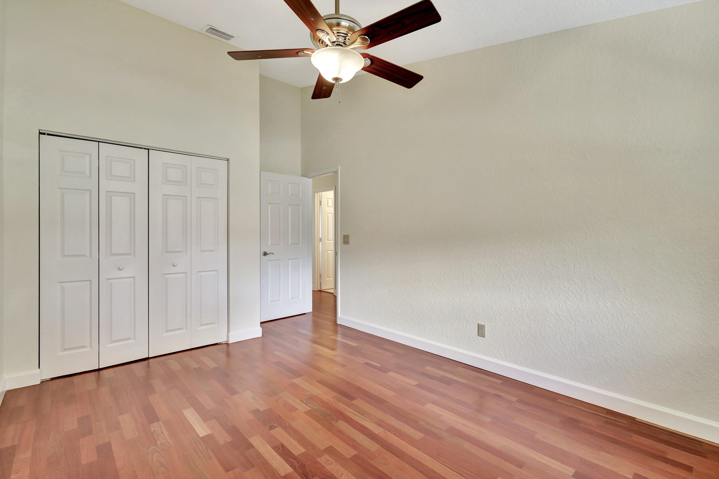 PELICAN HARBOR PH 2 - Residential Lease