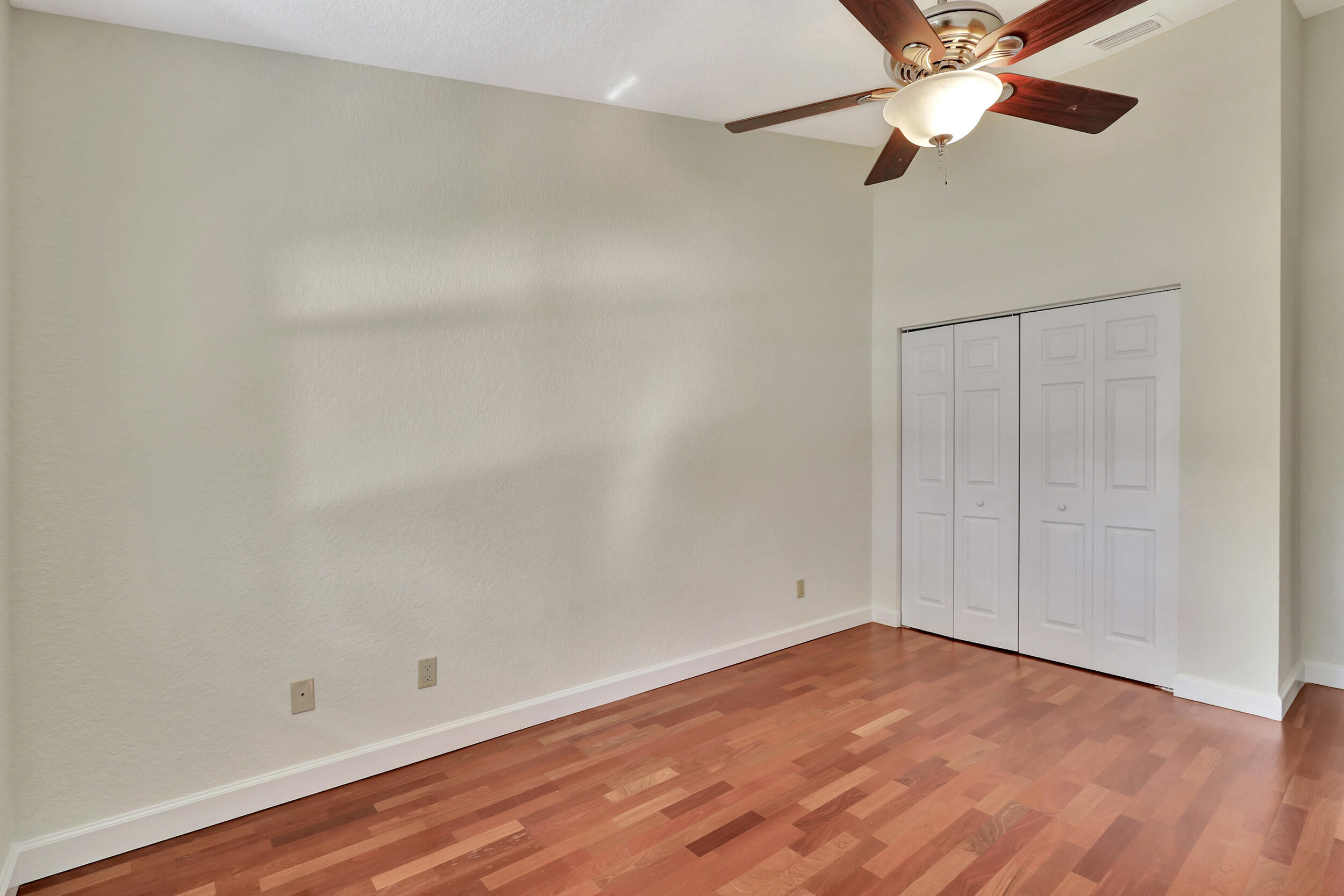 PELICAN HARBOR PH 2 - Residential Lease