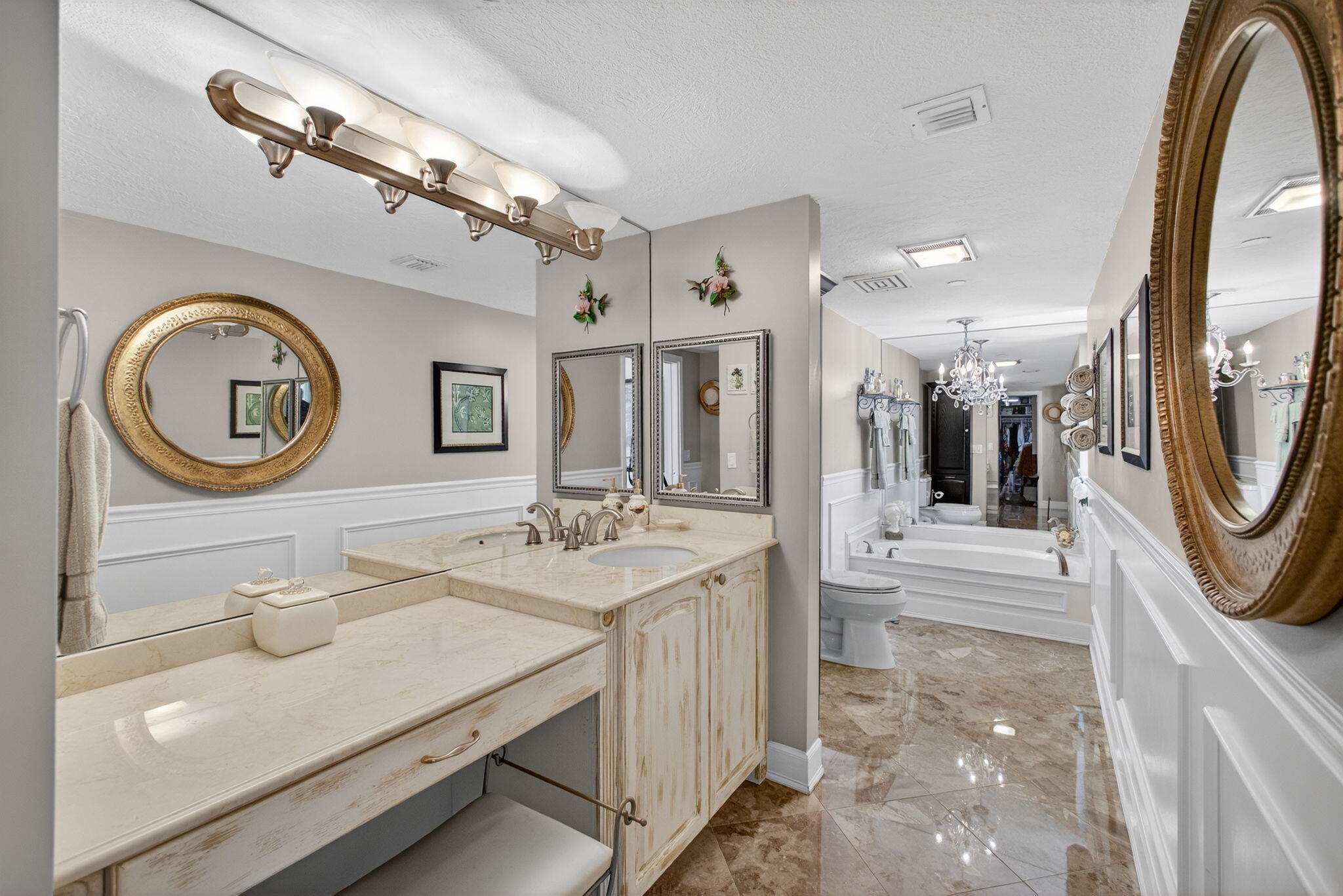 MARTINIQUE 2 CONDO - Residential