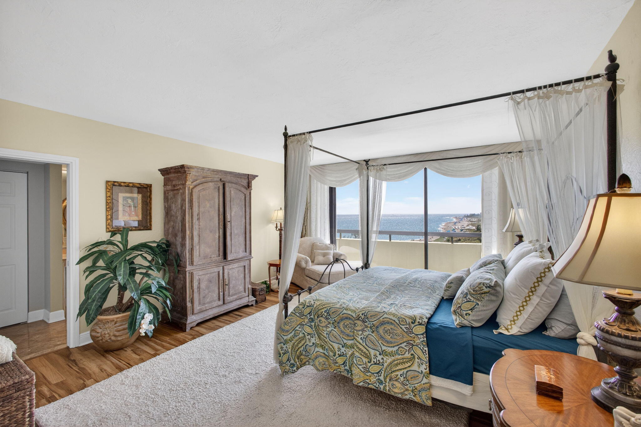 MARTINIQUE 2 CONDO - Residential