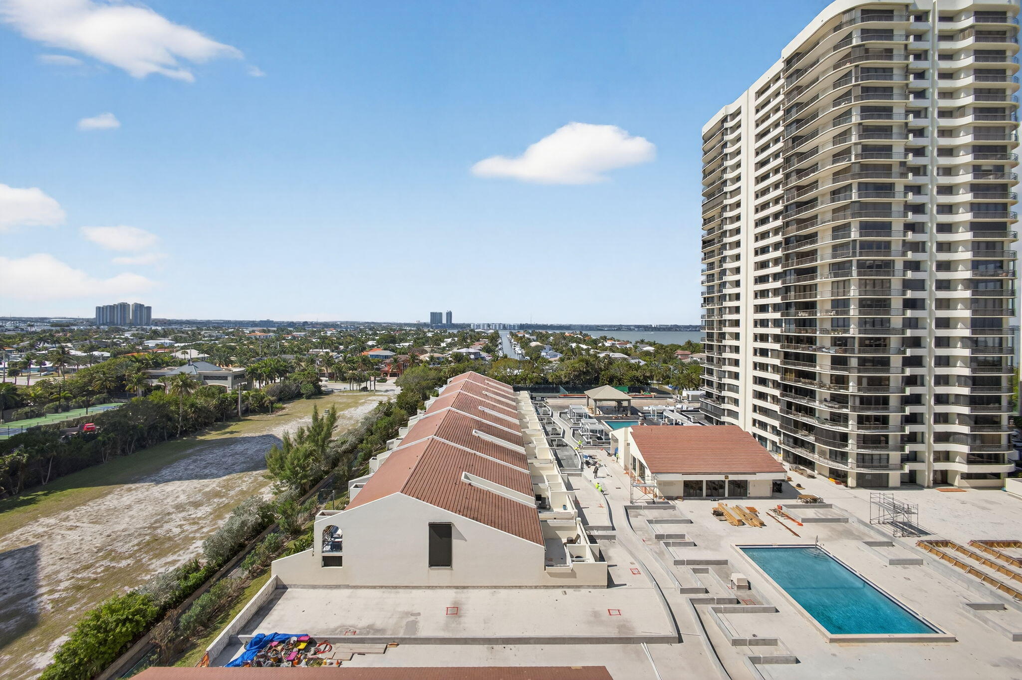 MARTINIQUE 2 CONDO - Residential