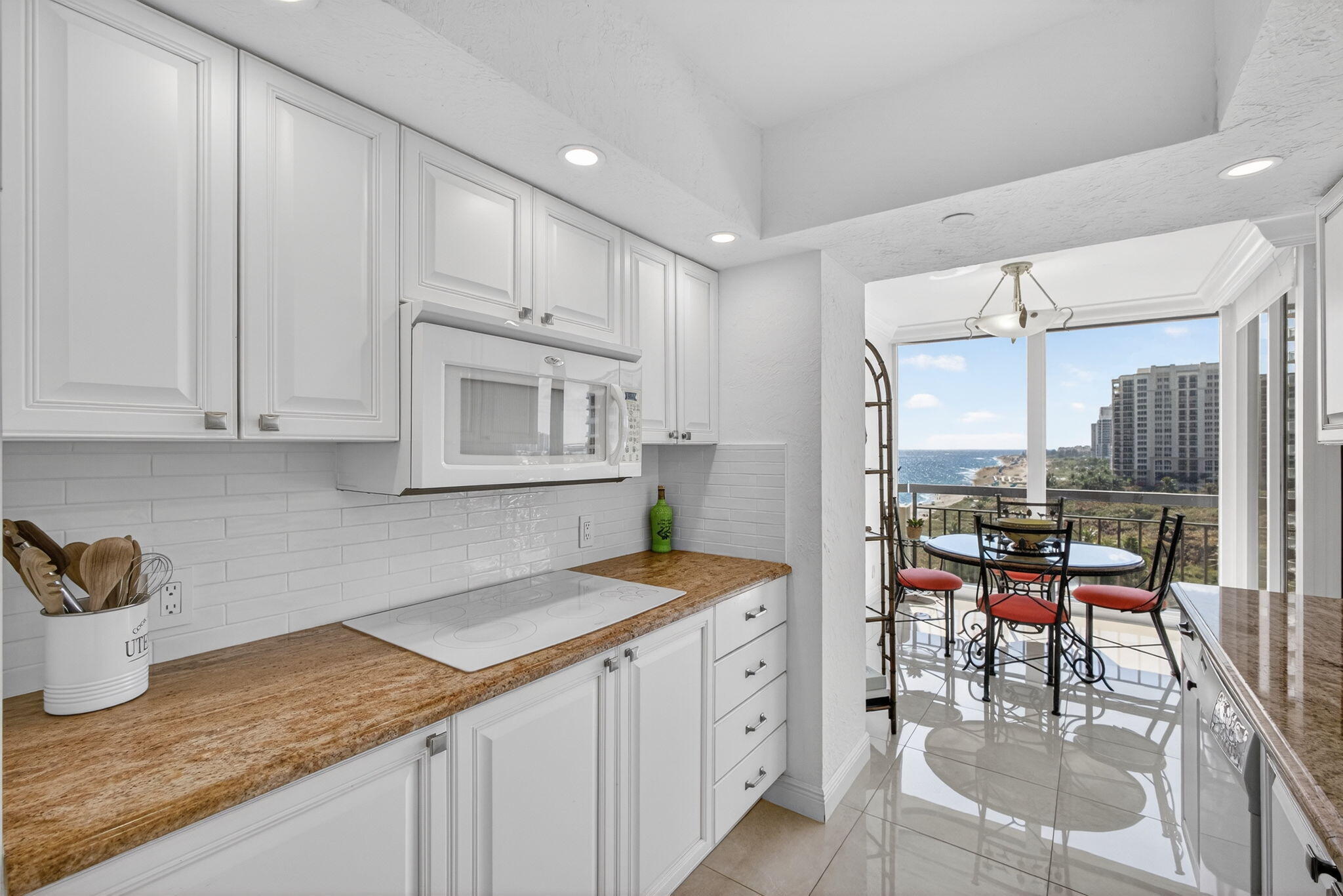 MARTINIQUE 2 CONDO - Residential