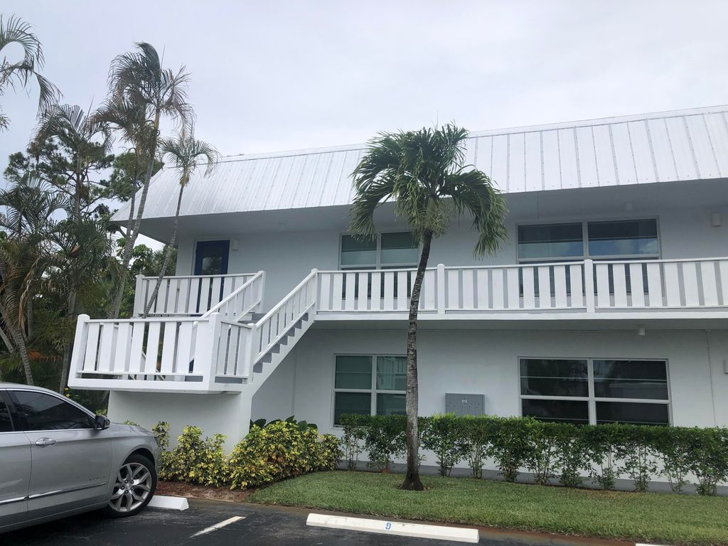 Photo of 2929 SE Ocean Boulevard #F-10, Stuart, FL 34996 (MLS # R10722048)