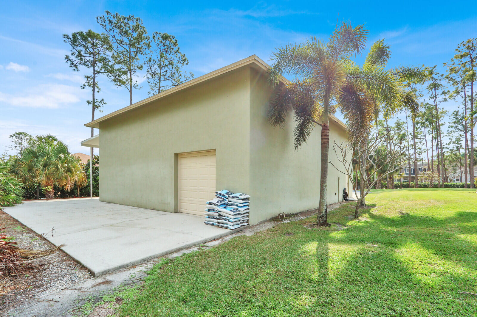Acreage - Residential Lease