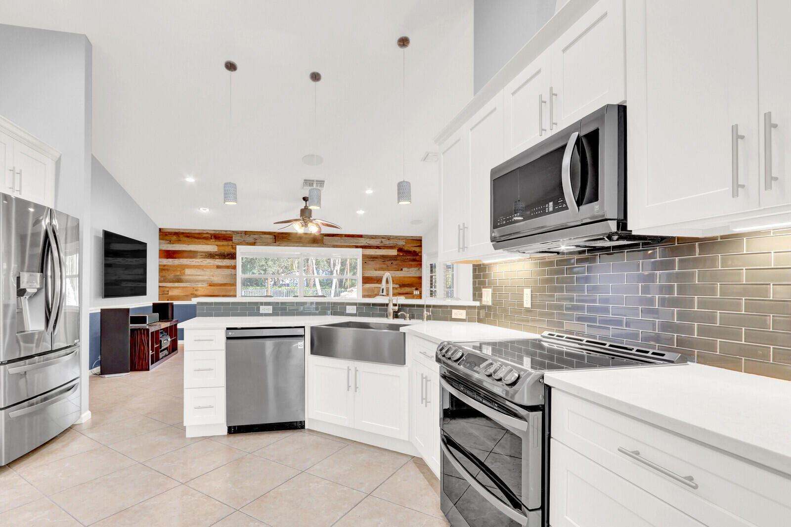 Acreage - Residential Lease