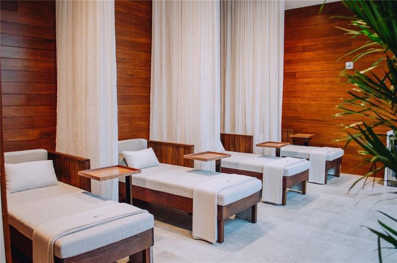 ADMIRALS COVE 3 PAR E - Residential