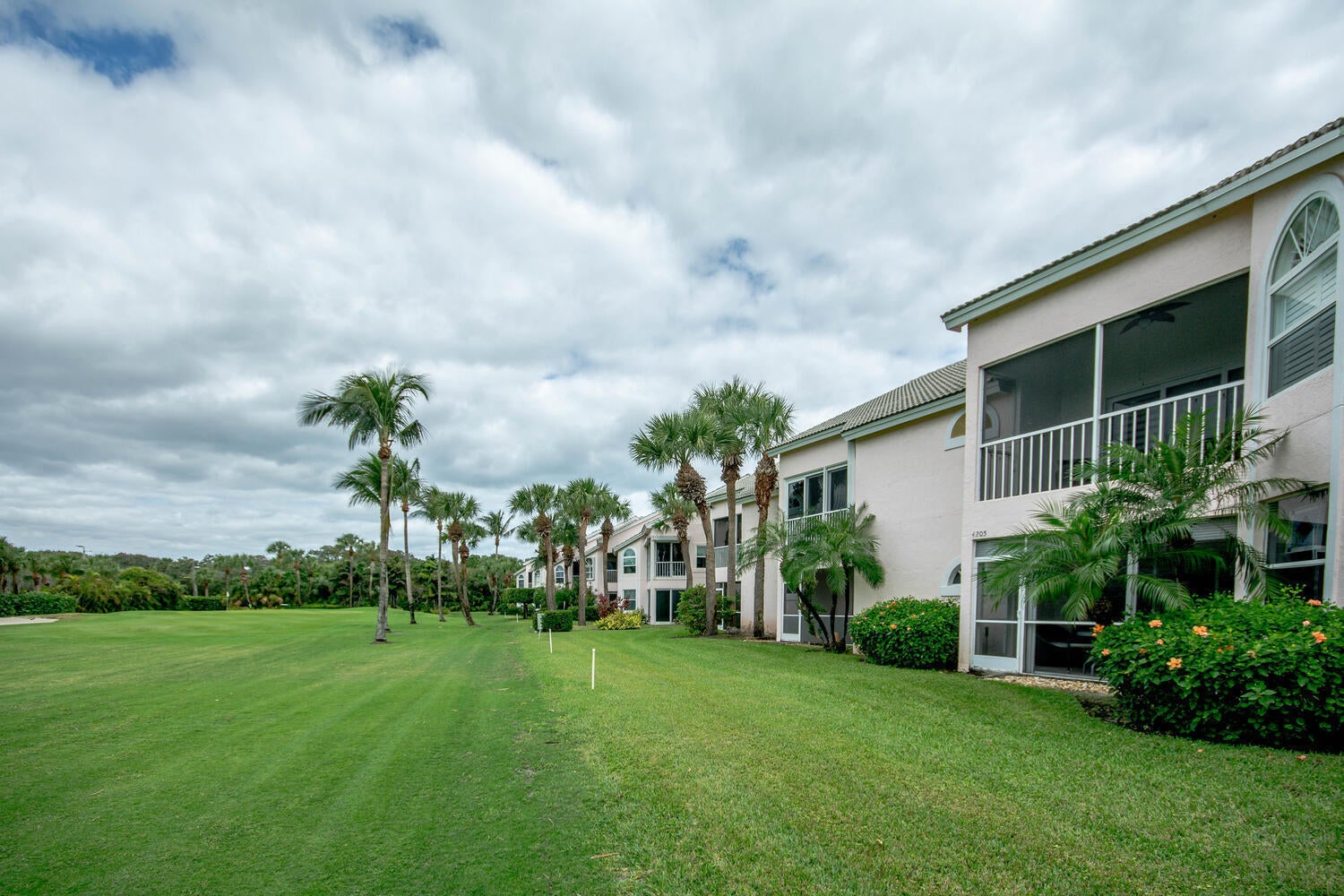 4205 FAIRWAY Drive N 4205