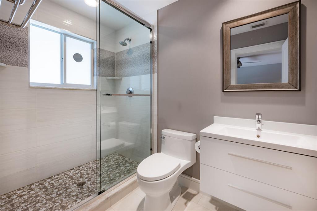 TROPIC ISLE 2ND SEC - Residential