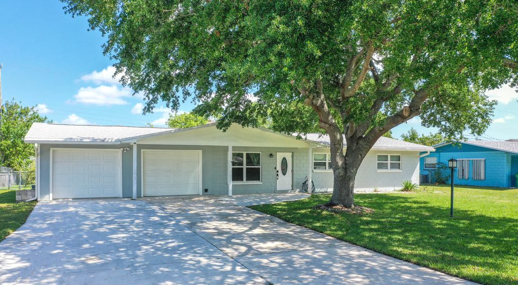 Photo of 3430 Southern Pines Drive, Fort Pierce, FL 34982 (MLS # R11078274)