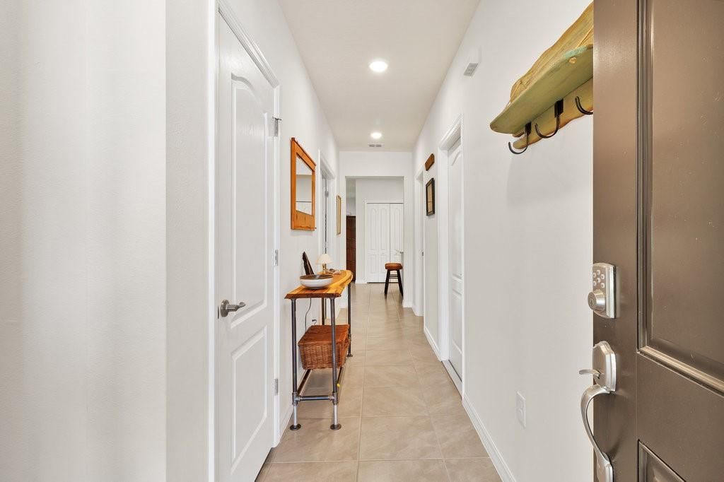 Photo of 6035 Red Maple Mnr, Vero Beach, FL 32966 (MLS # F10531514)