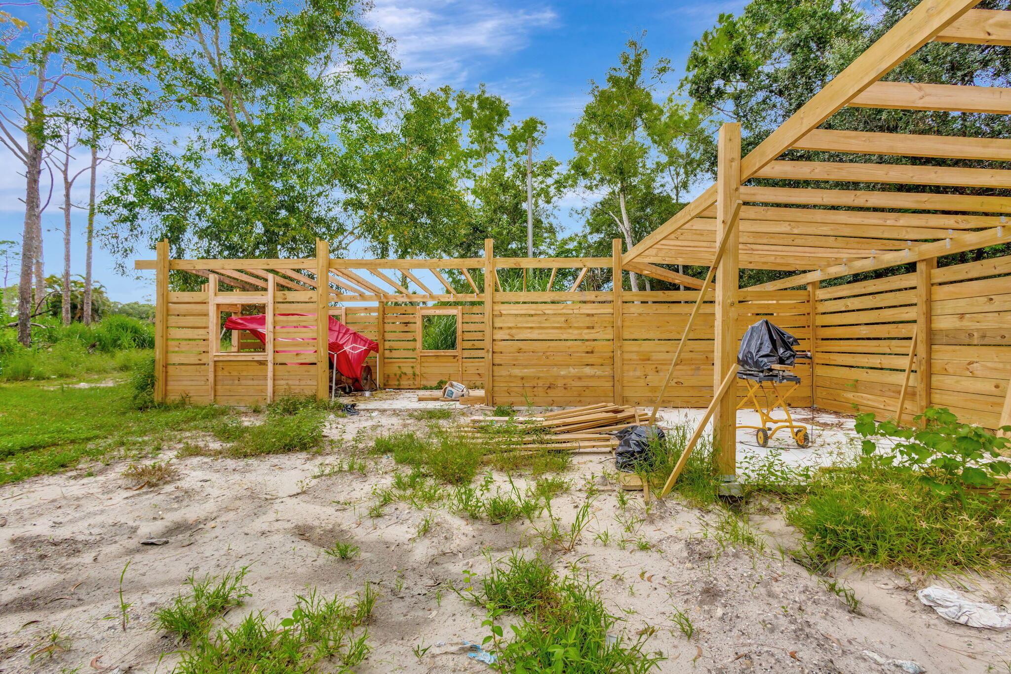LOXAHATCHEE GROVES - Commercial Sale