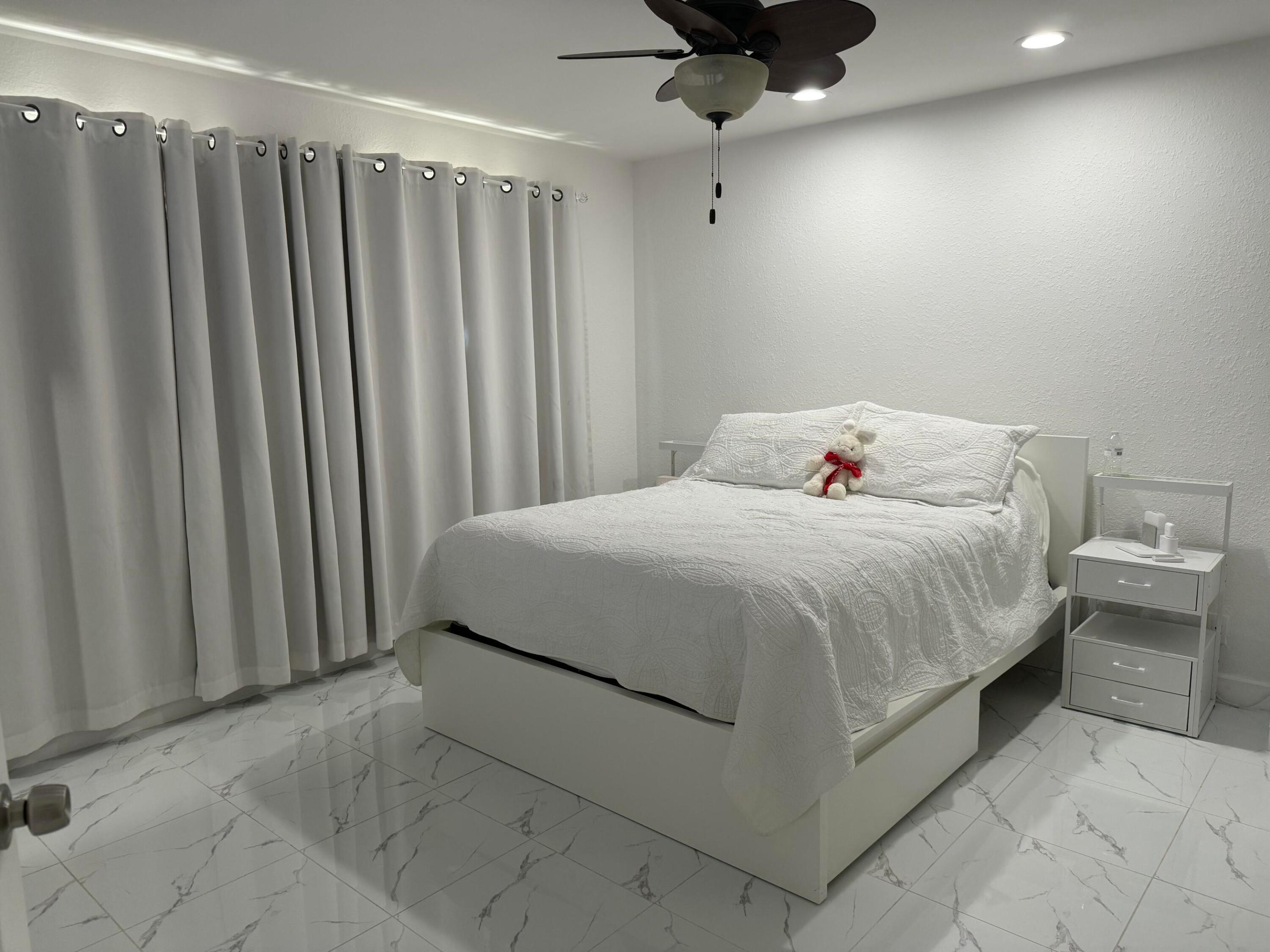 5053 El Claro Circle