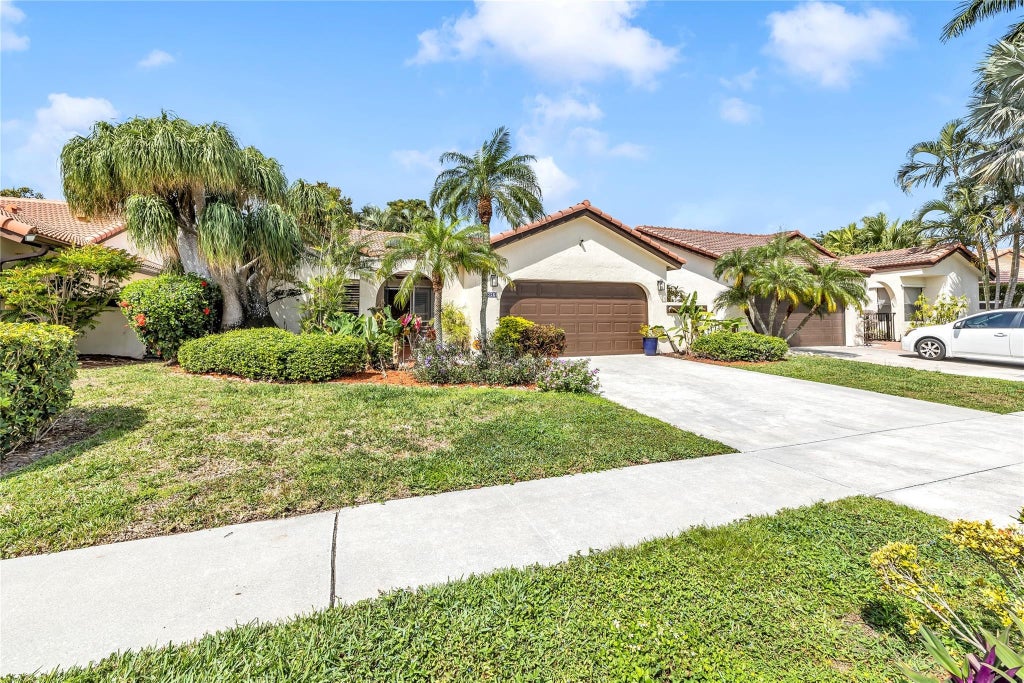 Photo of 7891 Villa Nova Drive, Boca Raton, FL 33433 (MLS # F10428887)