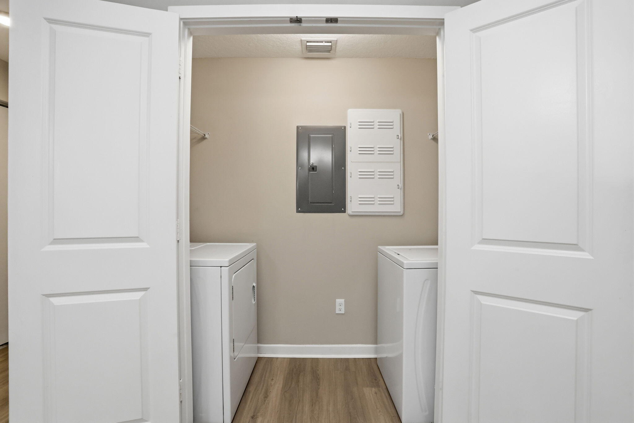 HIGH RIDGE LANDING - Residential Lease