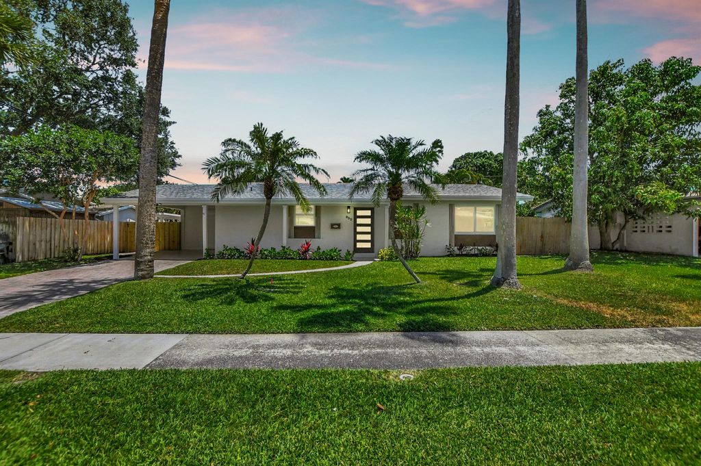 Photo of 832 SW 10th Avenue, Boca Raton, FL 33486 (MLS # R11076455)