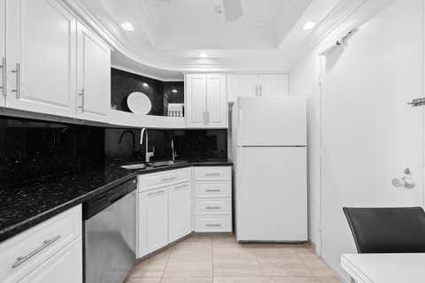 Tiny photo for 3333 NE 34th Street #1414, Fort Lauderdale, FL 33308 (MLS # B26048894)