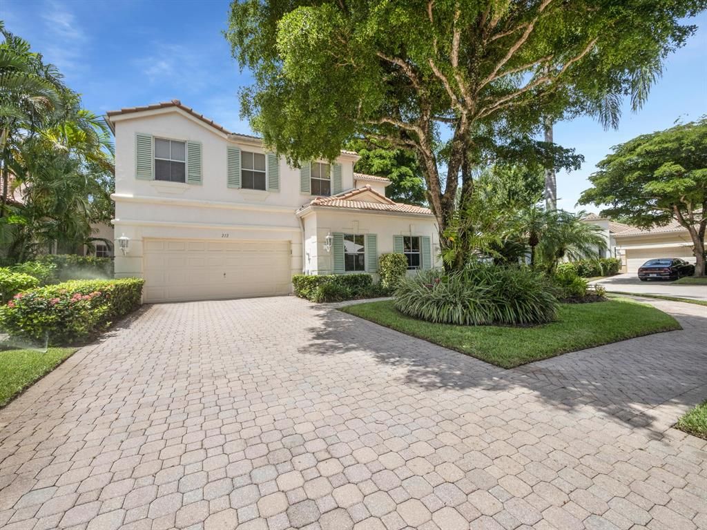 Photo of 212 Sunset Bay Court, Palm Beach Gardens, FL 33418 (MLS # R10860118)